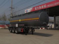 28m³氧化性物品（过氧化氢水溶液,硝酸铵溶液）罐式运输半挂车（CLW9400GYW型）图片